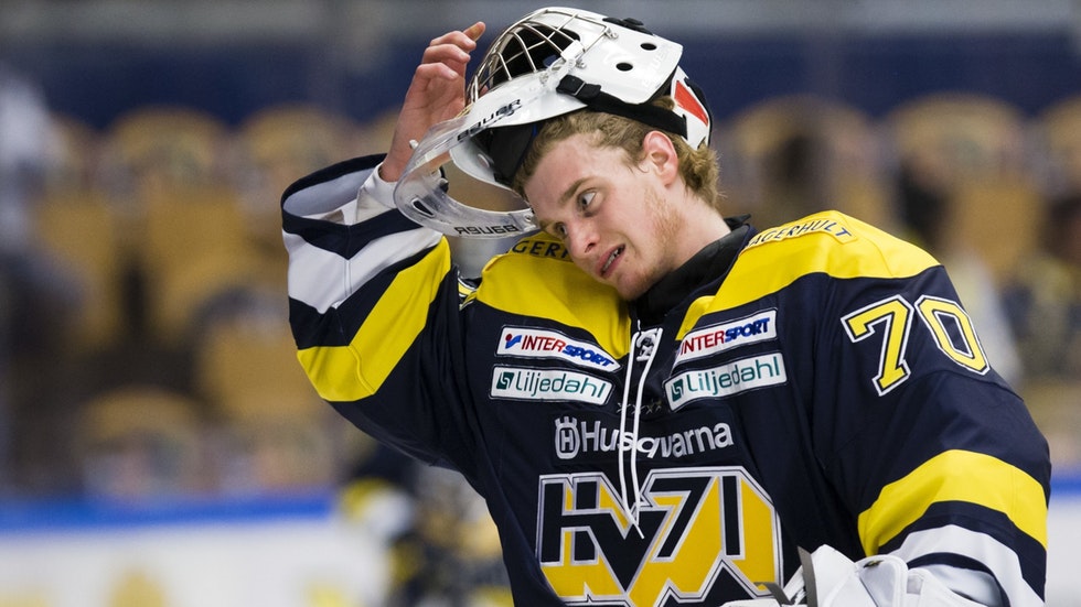 Adam Åhman signs with HV71 in SHL
