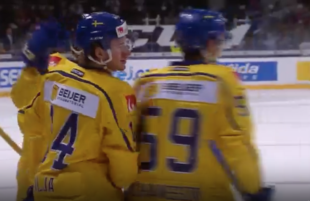 Emil Larsson Records First Point With Tre Kronor