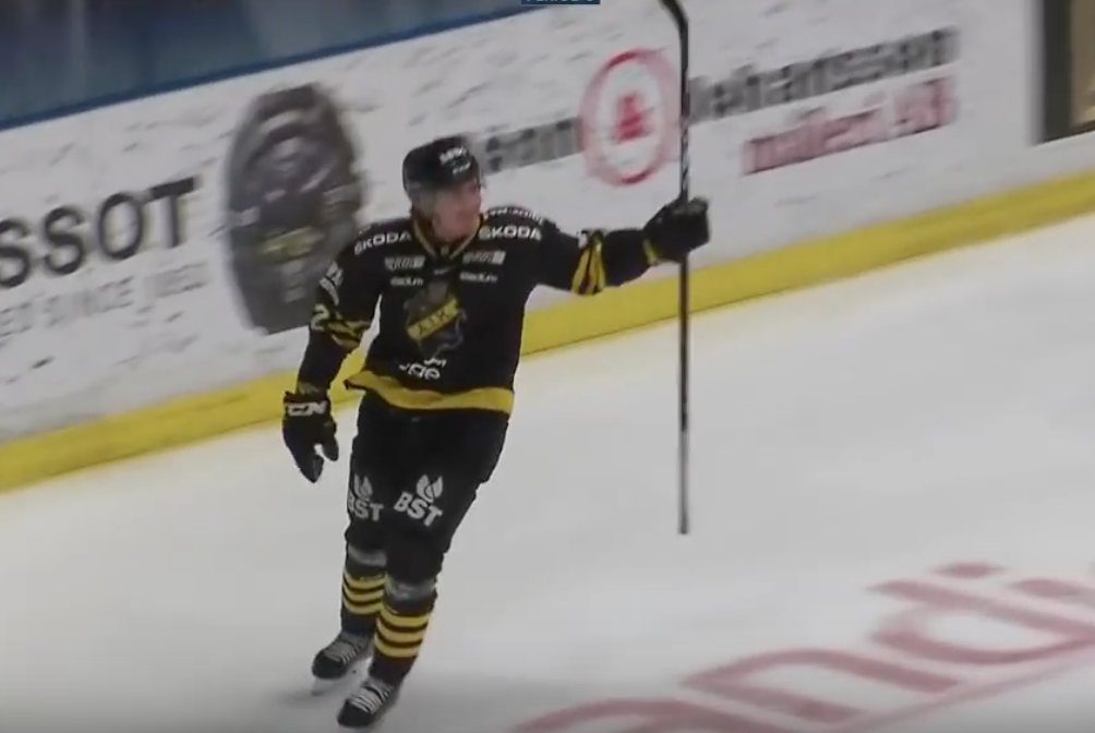 Max Lindholm Scores Hat Trick