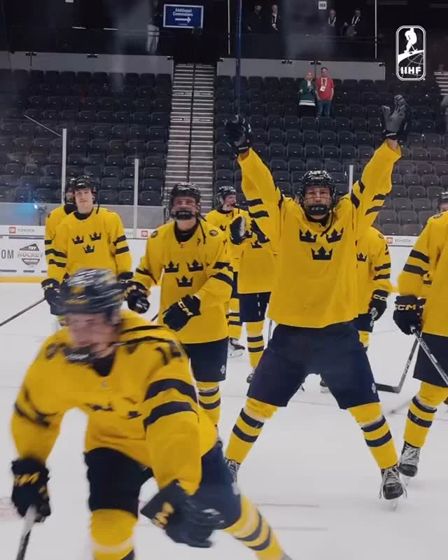 Final coming up at #U18MensWorlds ‼️

Filip Ekberg, Theo Stockselius and Axel Brøngel-Larsson are in the final at #U18MensWorlds. Let’s bring it home! 🏆